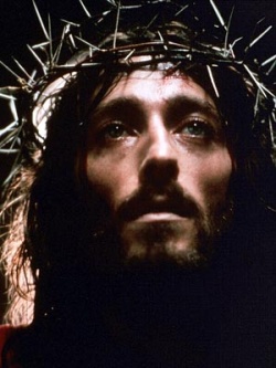 Pino Colizzi voce di Robert Powell in Gesù di Nazareth (1977)© Foto ew.com